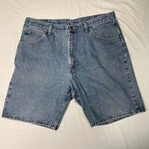 Wrangler Men’s Denim Shorts Relaxed Fit Size 38 Blue